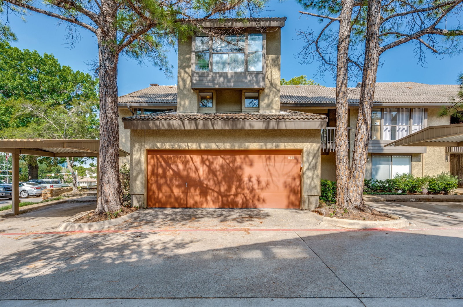 listing main photo