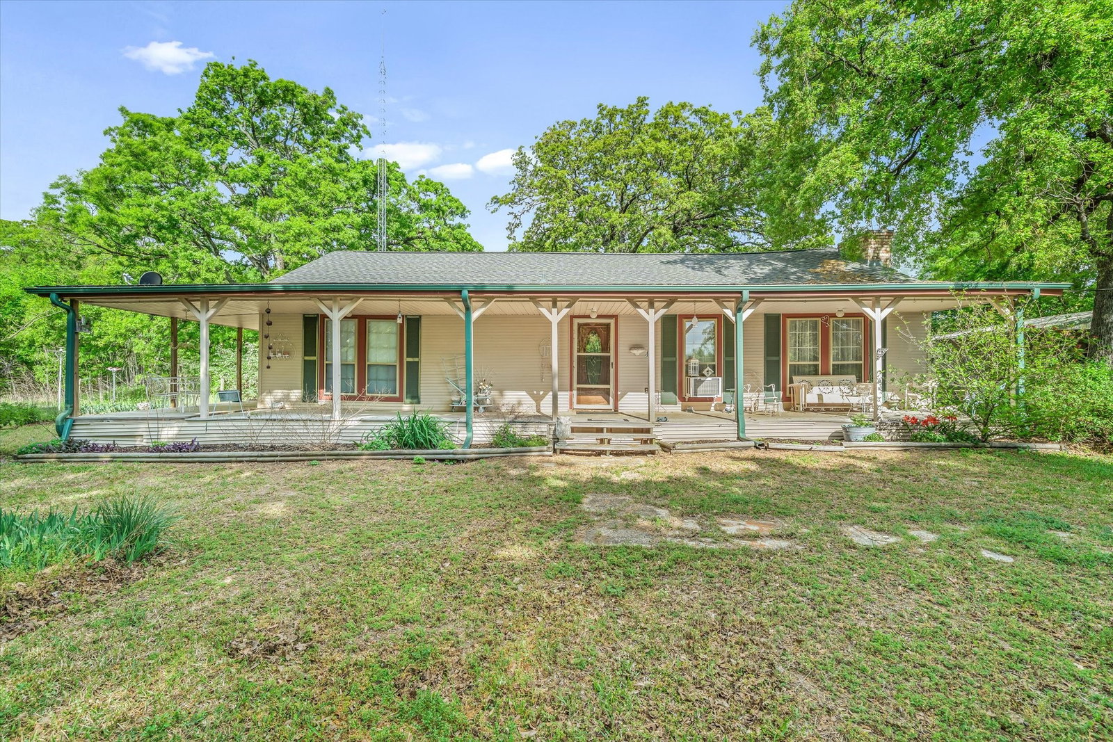 listing main photo