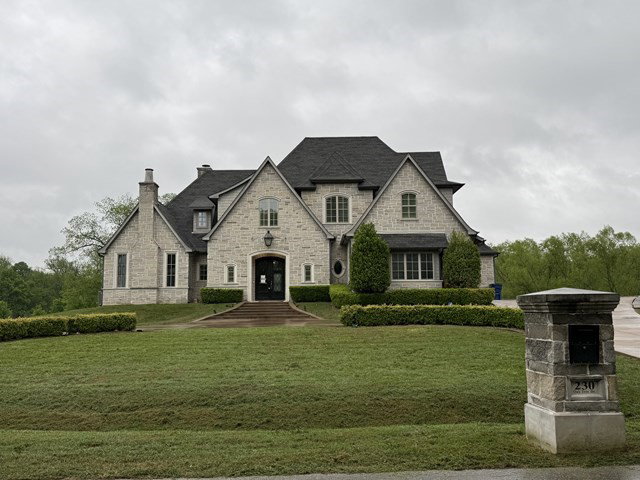 listing main photo