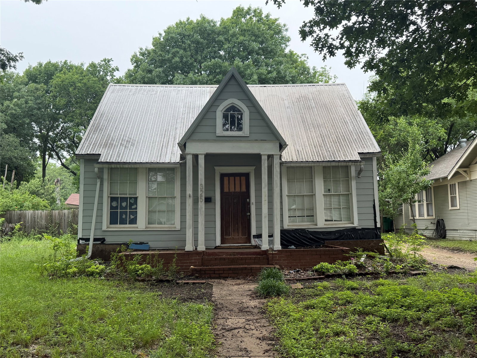 listing main photo