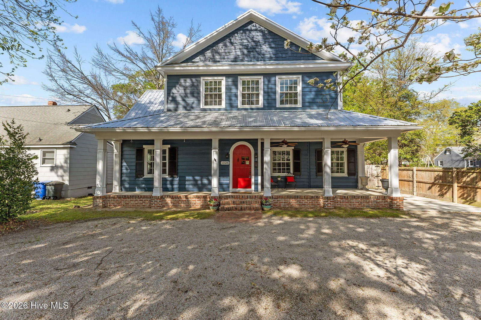 listing main photo