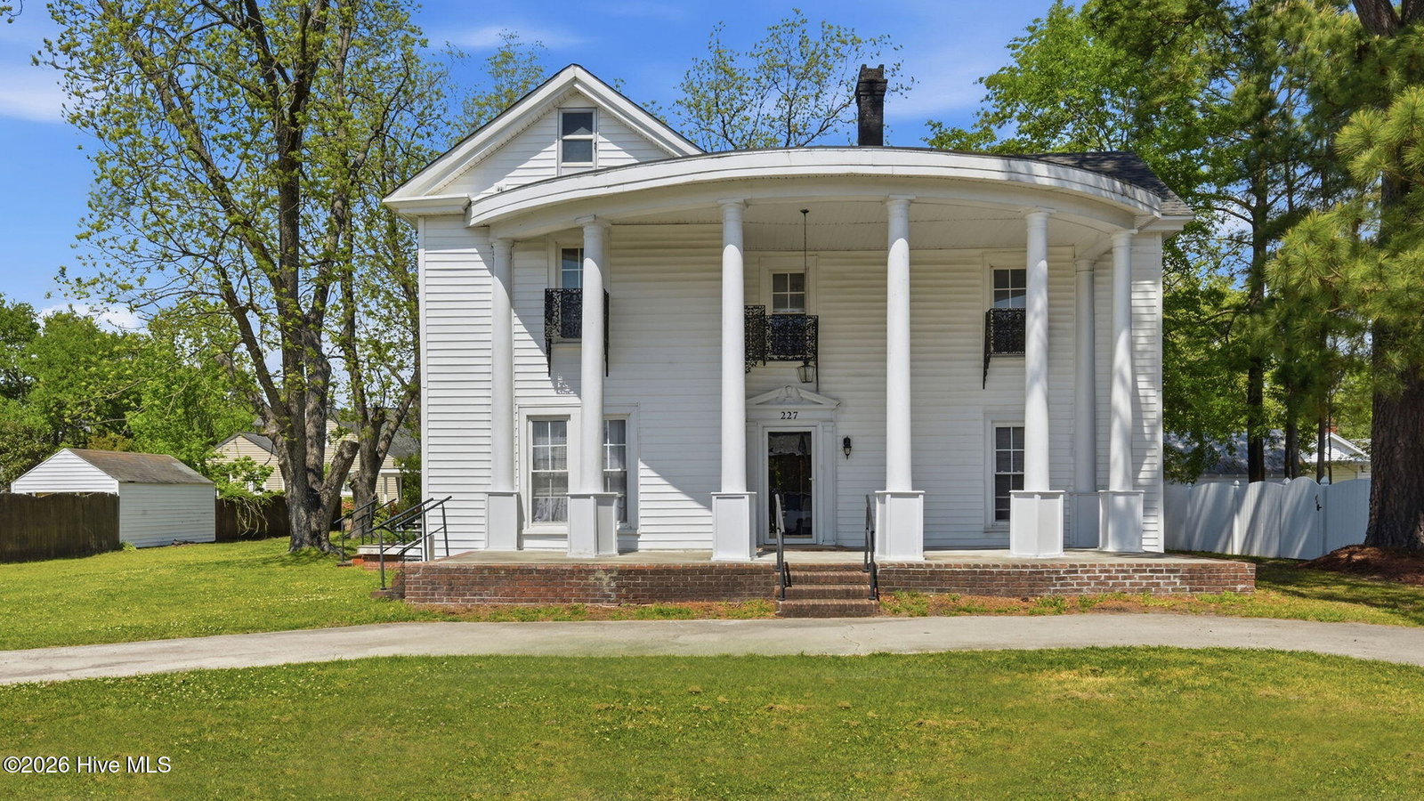 listing main photo