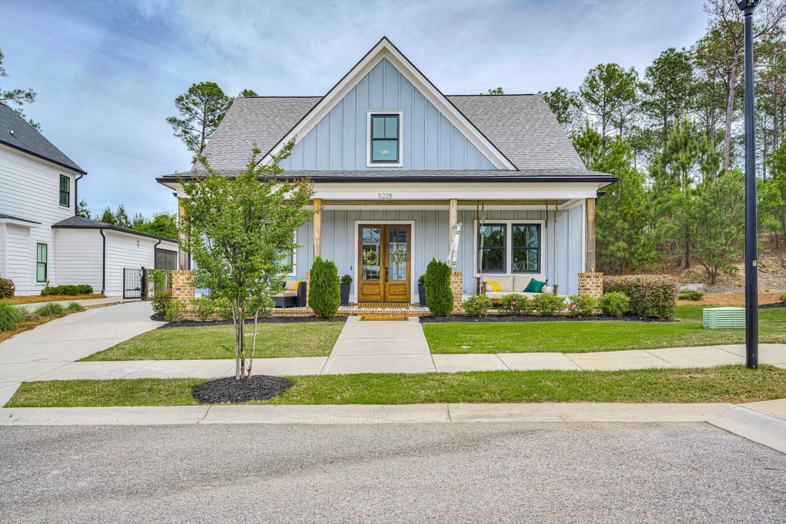 listing main photo