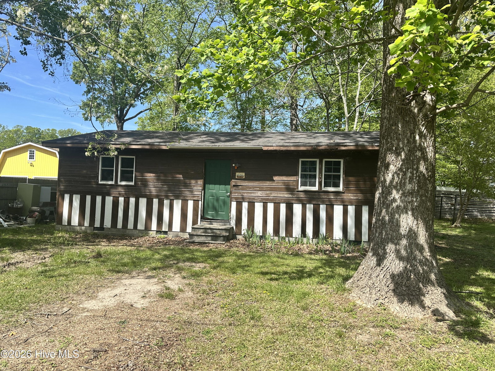 listing main photo