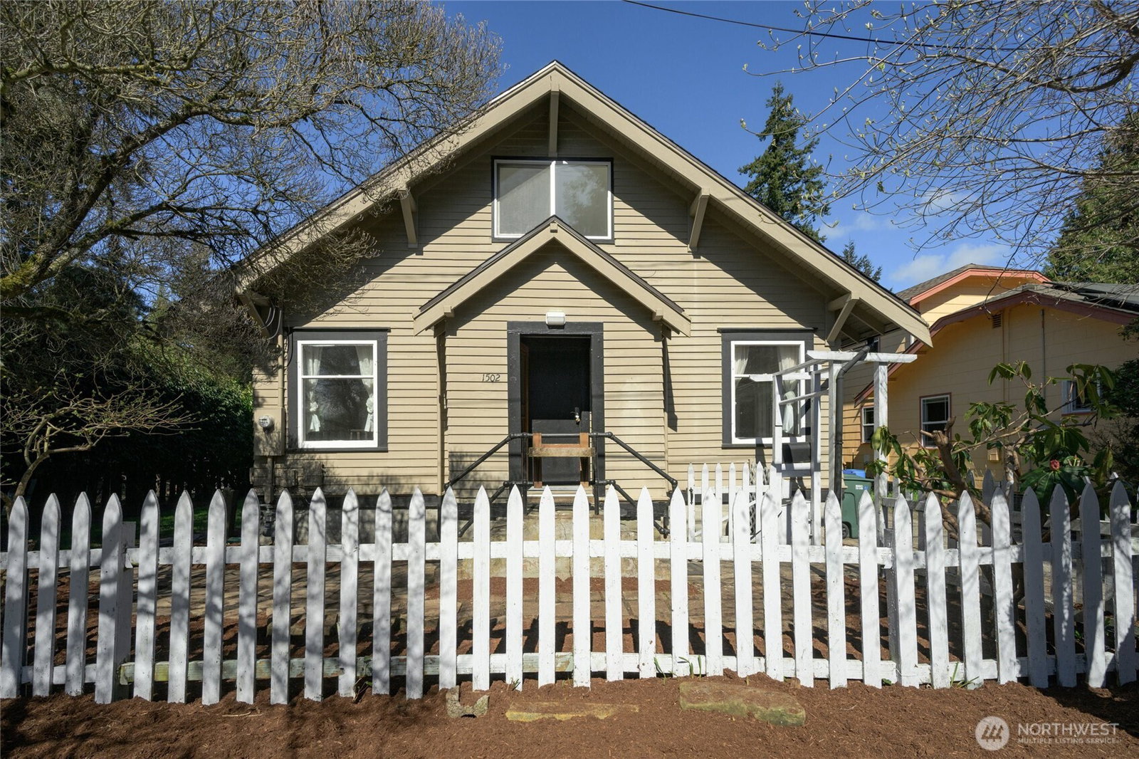 listing main photo