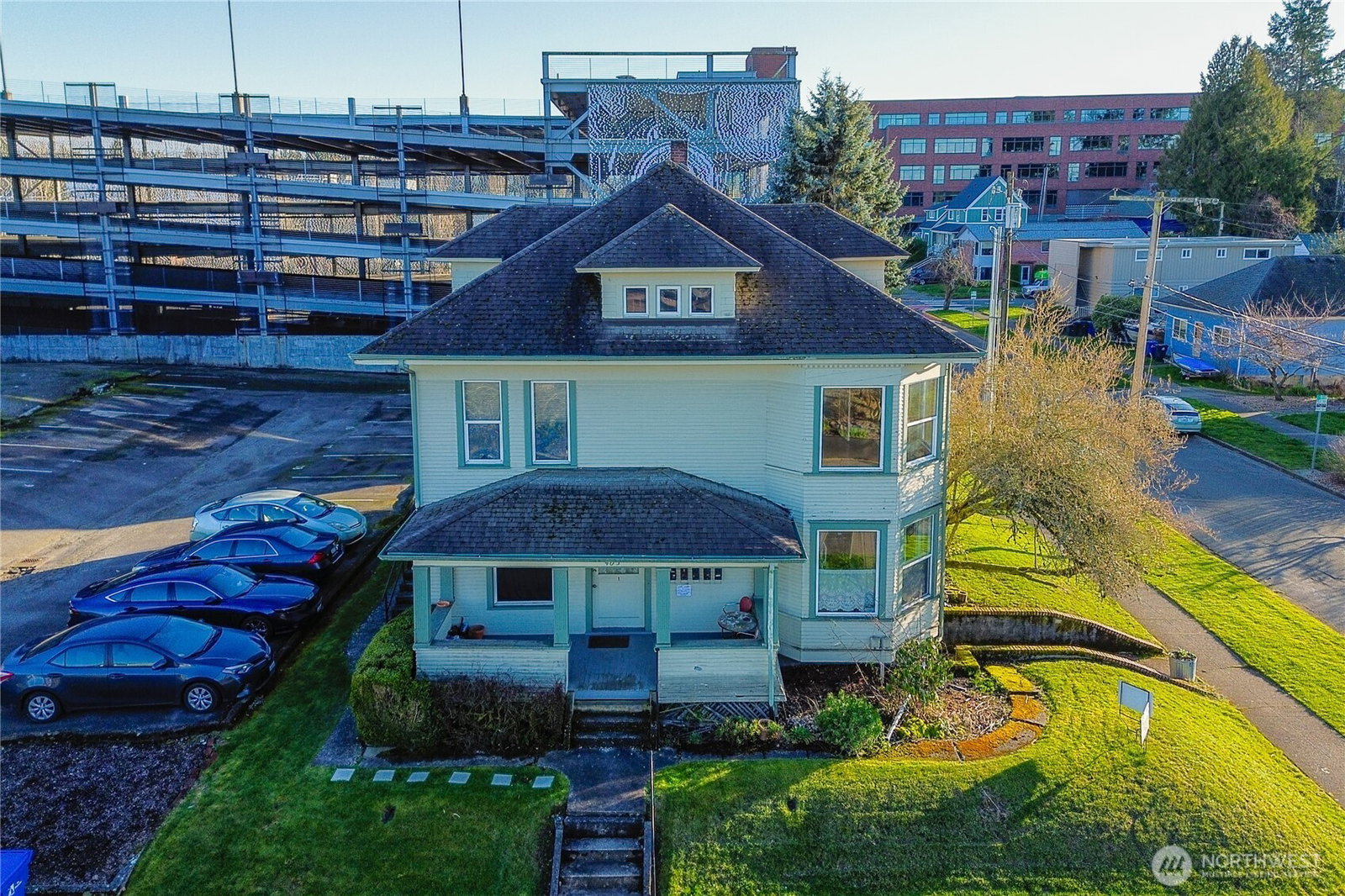 listing main photo