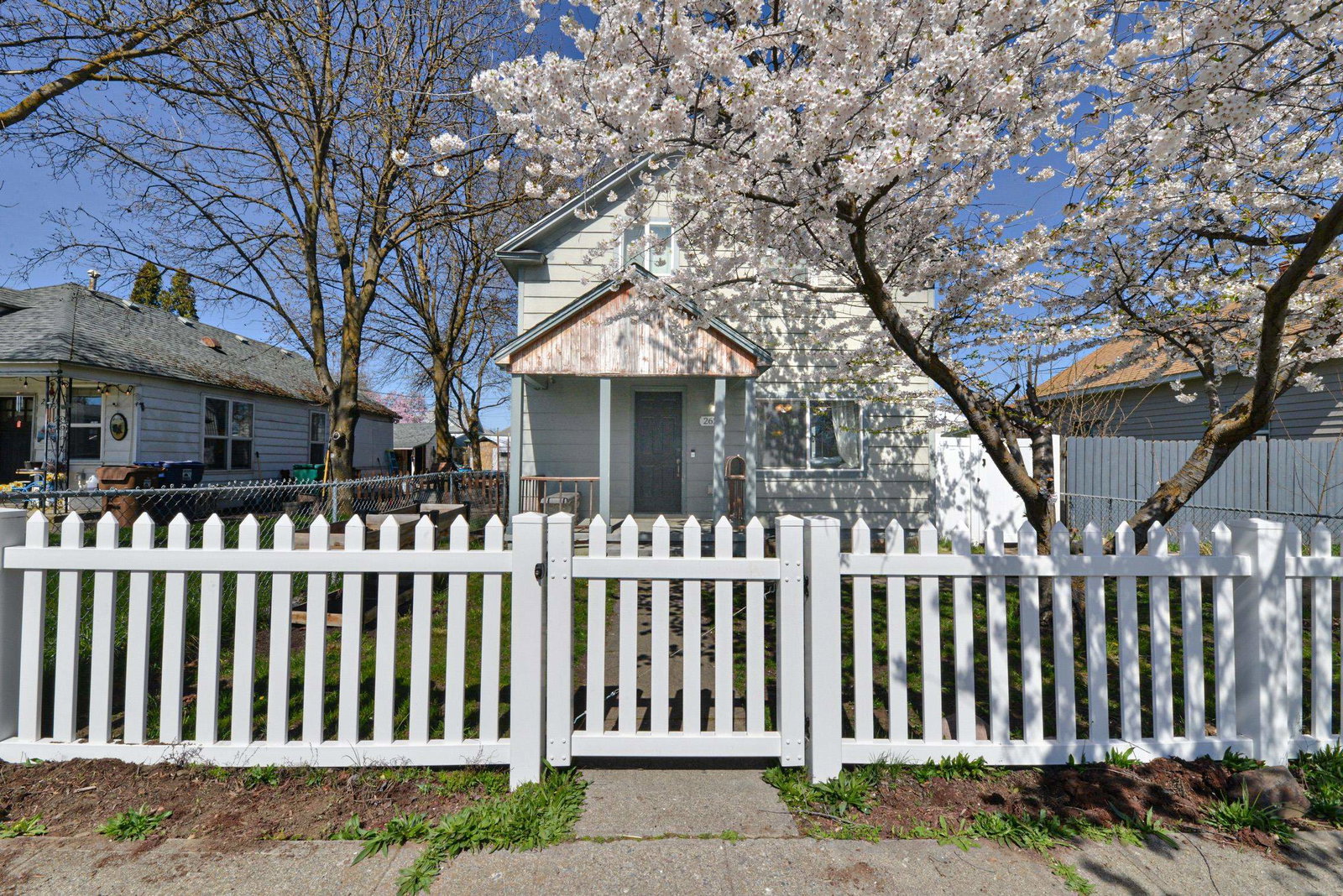 listing main photo