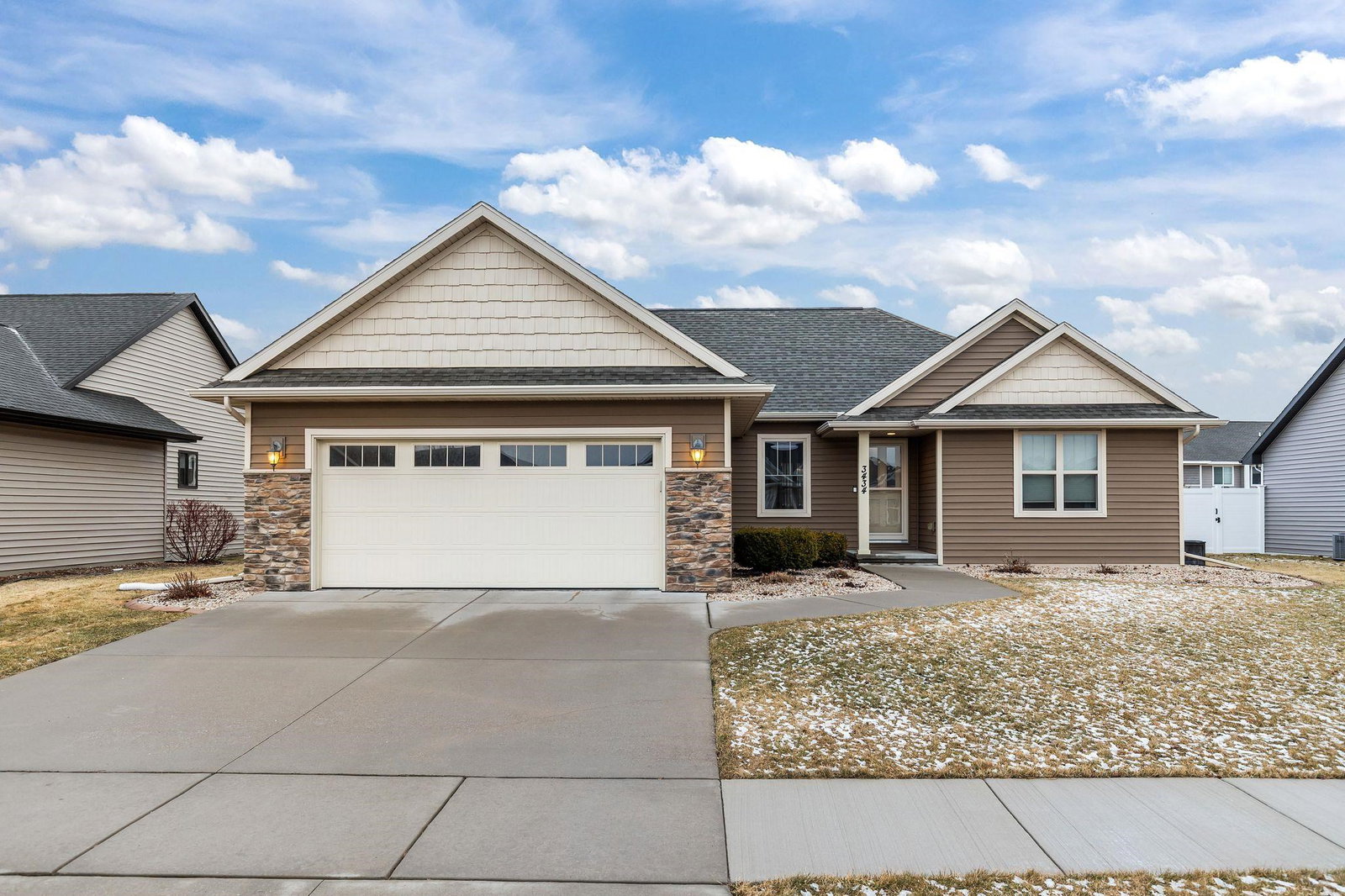 listing main photo